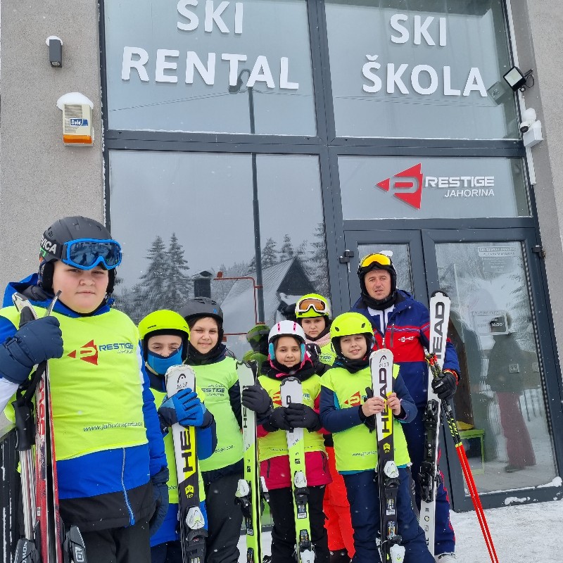Ski rental prestige
